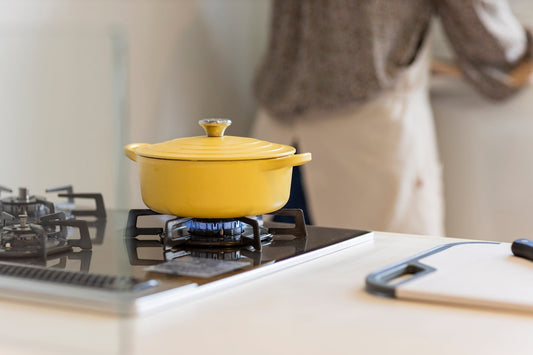 大掃除前必見！コンロまわりの頑固な油汚れ、掃除で取れないなら“部品交換”が正解！